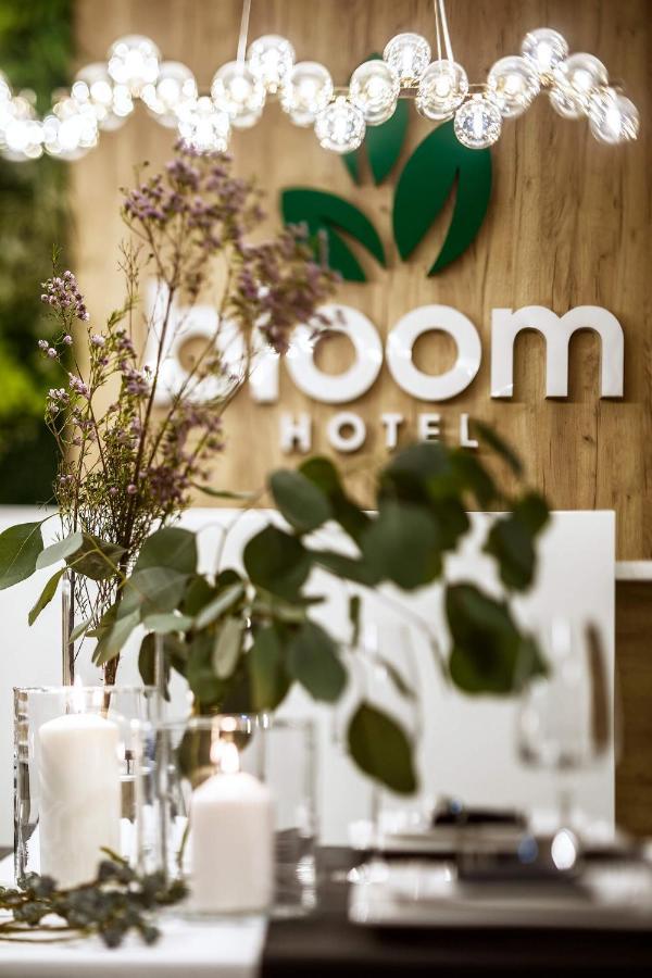 Bloom Hotel Airport Okecie Raszyn Exterior foto